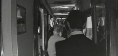 vlcsnap-2011-03-27-22h03m54s166.jpg