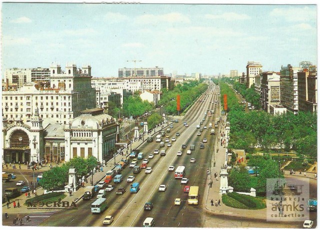 Вид на Крестовский путепровод и Белорусский вокзал, город Москва (фото сделано в 1982-м году).jpg (672.78 КБ) Просмотров: 3508 Вид на Крестовский путепровод и Белорусский вокзал, город Москва (фото сделано в 1982-м году).jpg