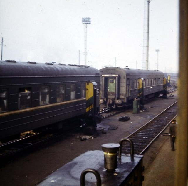 Das erste Foto zeigt die Umspuranlange in Brest, Sowjetunion vom Februar 1980.jpg