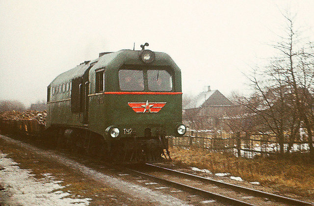 SZD TU2-053 with sugar beet train at the Panevėžys station (05.01.1974).jpg (361.94 КБ) Просмотров: 4896 SZD TU2-053 with sugar beet train at the Panevėžys station (05.01.1974).jpg