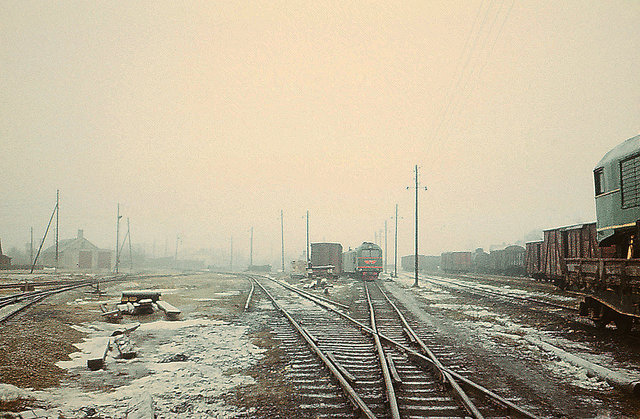 SZD TU2-154 at the Panevėžys station (05.01.1974).jpg