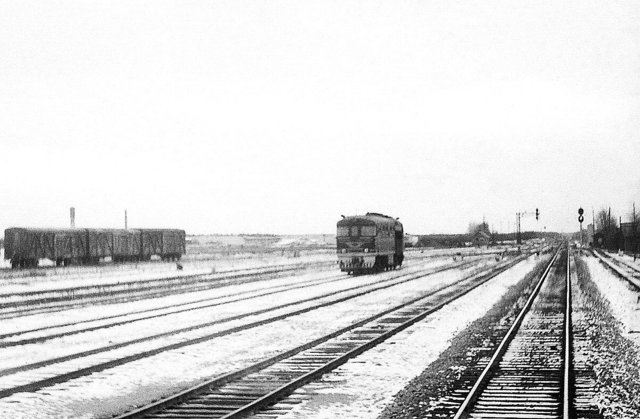 SZD TEP60 at the Tapa station (04.1975).jpg (284.21 КБ) Просмотров: 4947 SZD TEP60 at the Tapa station (04.1975).jpg